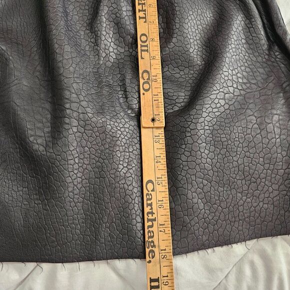 NWT VERO MODA RILEY BLACK FAUX PEBBLE LEATHER MINI SKIRT SIZE M - Picture 15 of 15